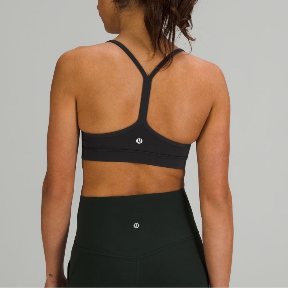 Lululemon Flow Y Bra Nulu sports bra